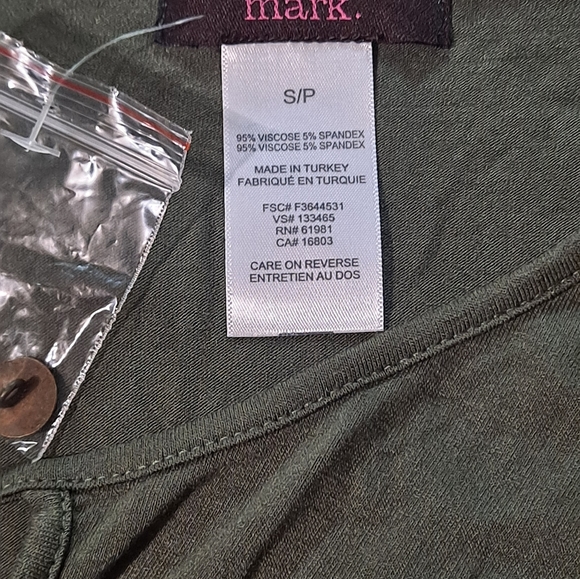 Womans long-sleeved dress by Mark. - Picture 3 of 4